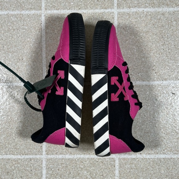 Off White c/o Virgil Abloh Low Black/Fuchsia Vulcanized Canvas Sz 7 / 37 Eu - Picture 6 of 8